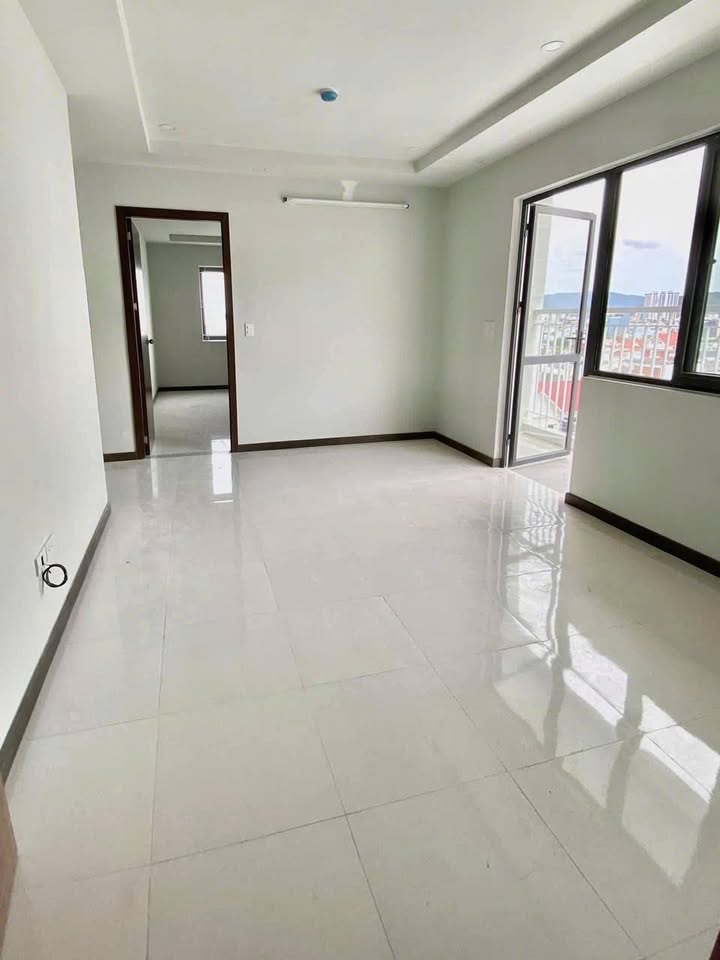 Căn hộ góc CT1 HUD PL Nha Trang 68m² giá 2.73 tỷ - View phố và biển tuyệt đẹp!