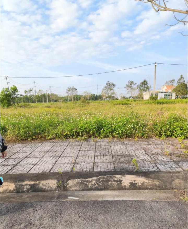 Đất nền visip Tịnh Phong 105m² giá 1.1 tỷ - Đầu tư sinh lời ngay!