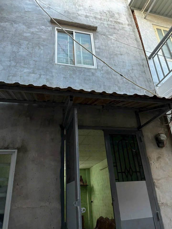 Nhà phố 2 tầng tại hẻm 190 Võ Văn Hát, 45m² giá 1.02 tỷ - Chính chủ bán gấp!