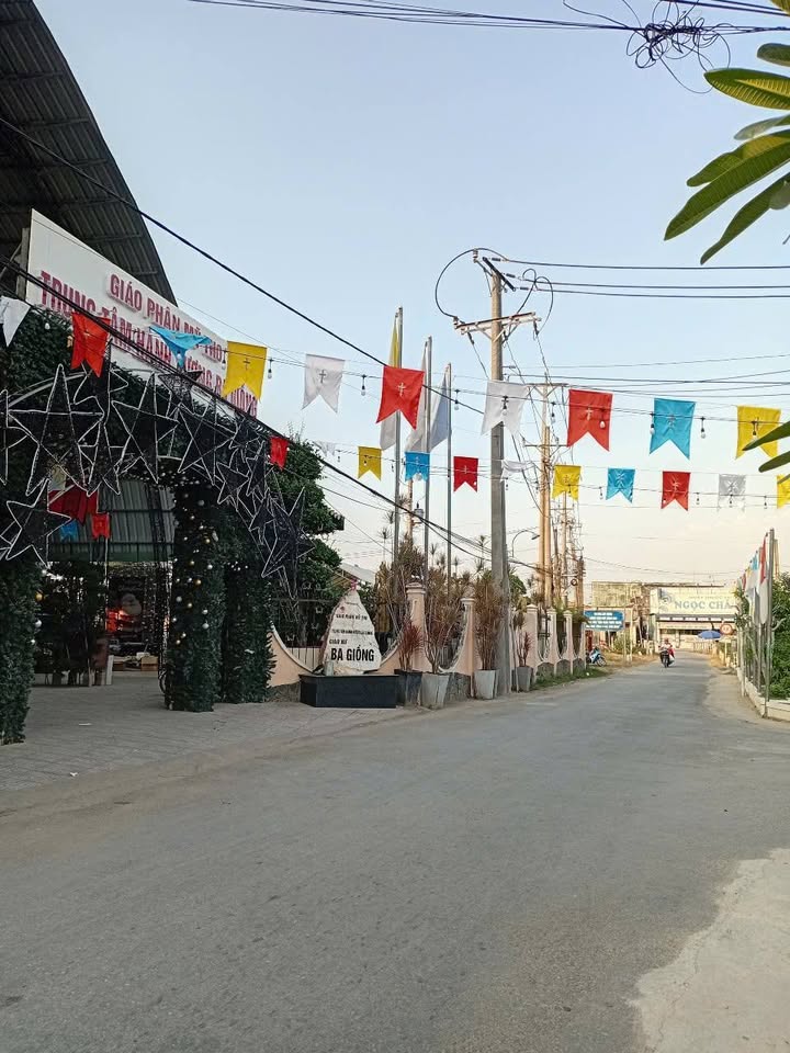 Nhà mặt tiền đường nhựa Thổ cư 110m² giá 1.3 tỷ - Kinh doanh thuận lợi!