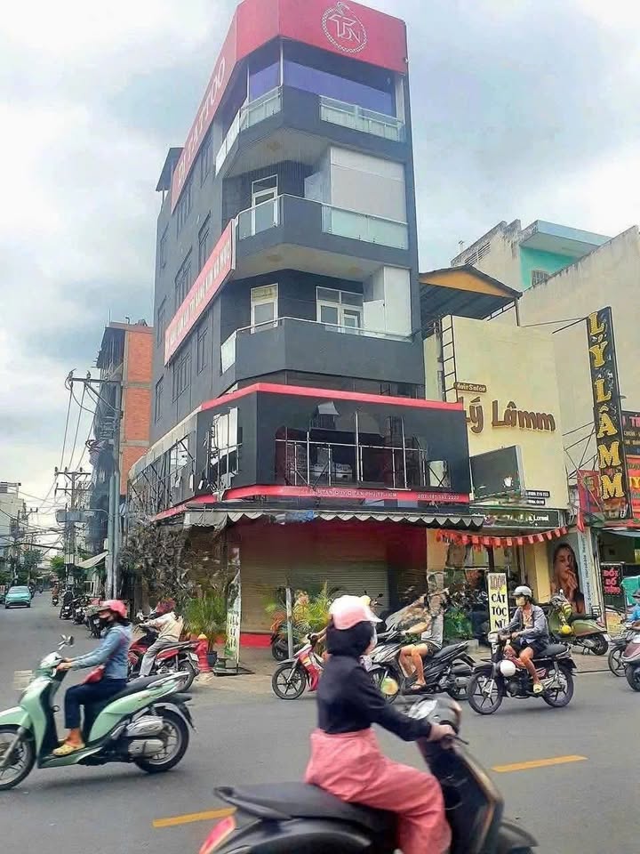 Cho thuê nhà góc 2 mặt tiền Tân Hương, Q. Tân Phú 78m² - Phù hợp kinh doanh đa ngành!