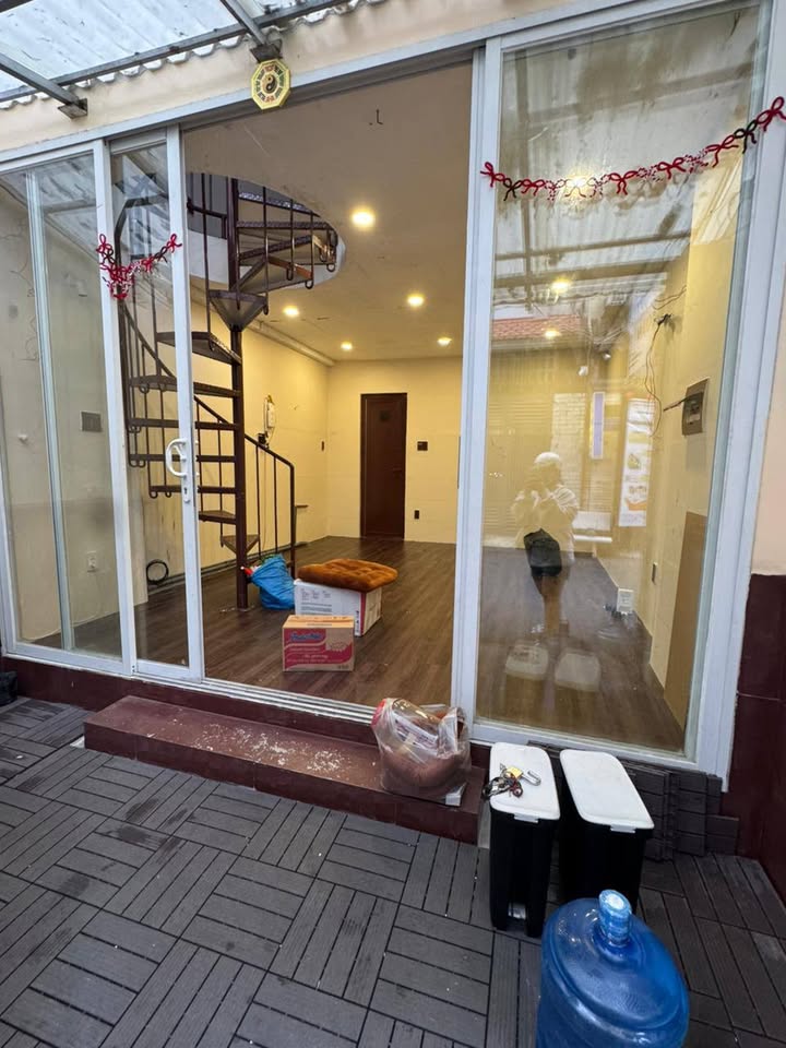 Nhà cho thuê hẻm xe tải thông Huỳnh Thiện Lộc, Quận Tân Phú 32m² giá 7,5 triệu - Phù hợp kinh doanh online!