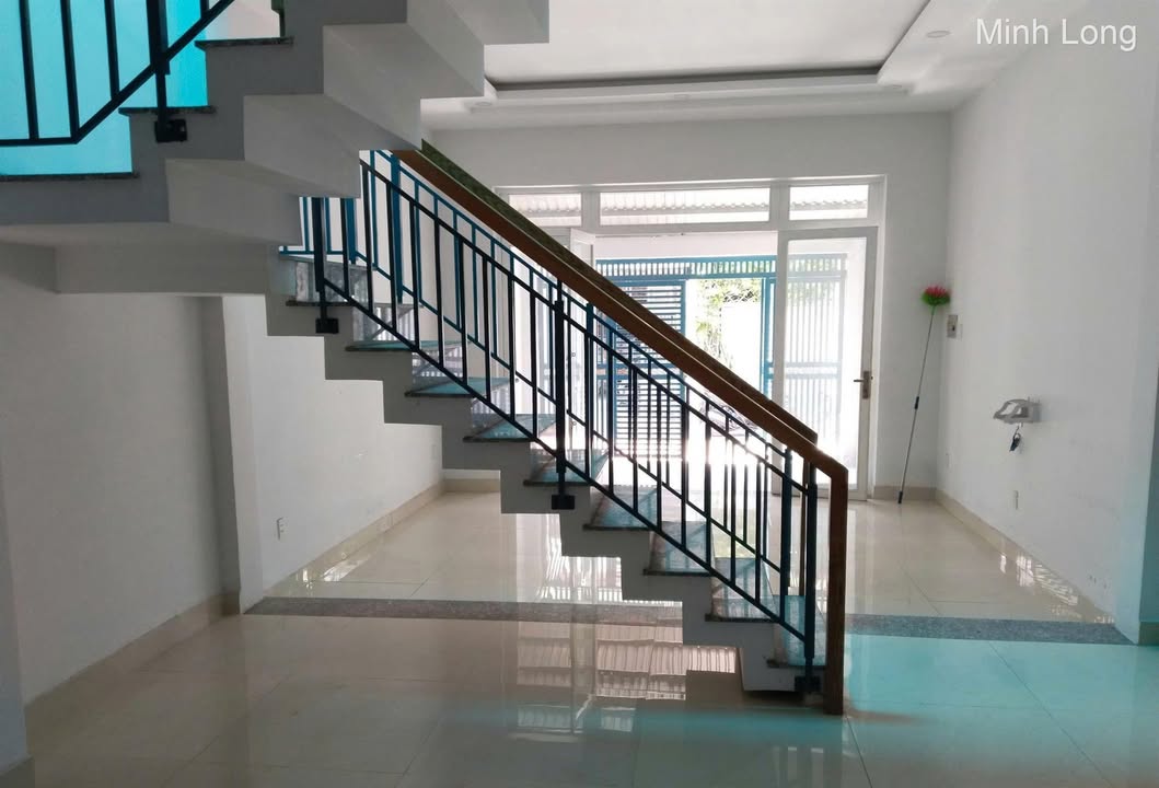 Nhà cho thuê hẻm xe tải Tân Thới Nhất, Quận 12 - 100m² giá 12 triệu, vào ở ngay!
