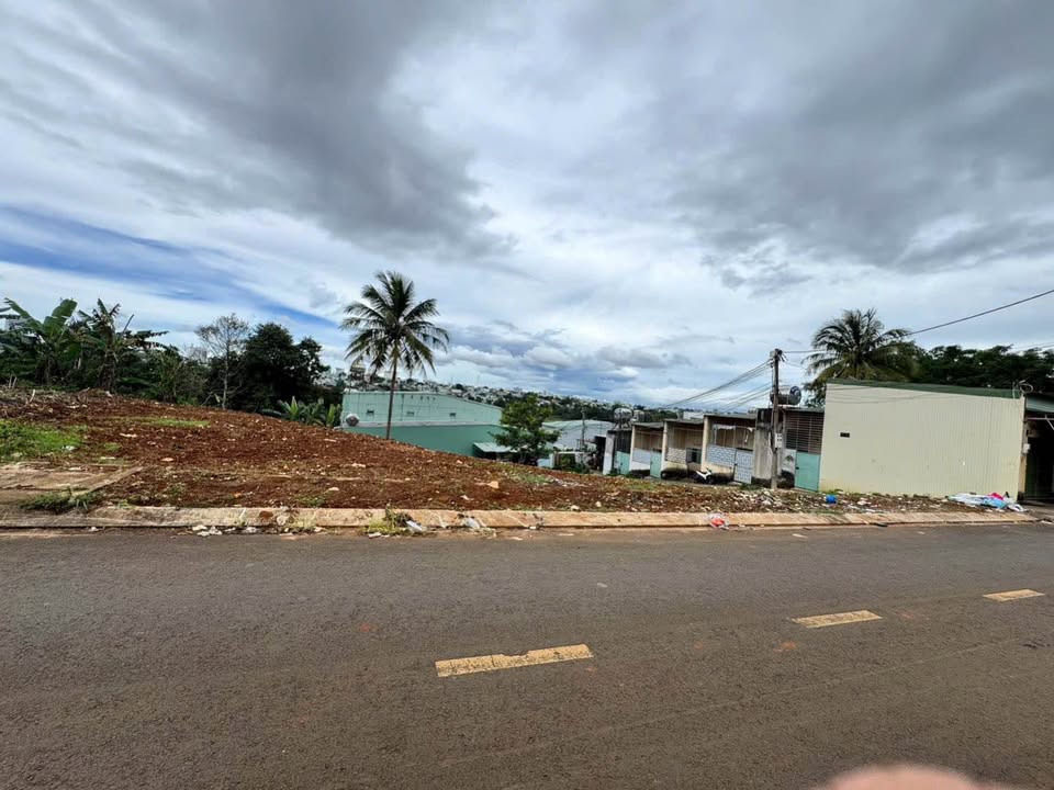 Đất mặt tiền Ngô Thì Nhậm, Pleiku 241m² giá 3 tỷ - Cơ hội đầu tư hấp dẫn!