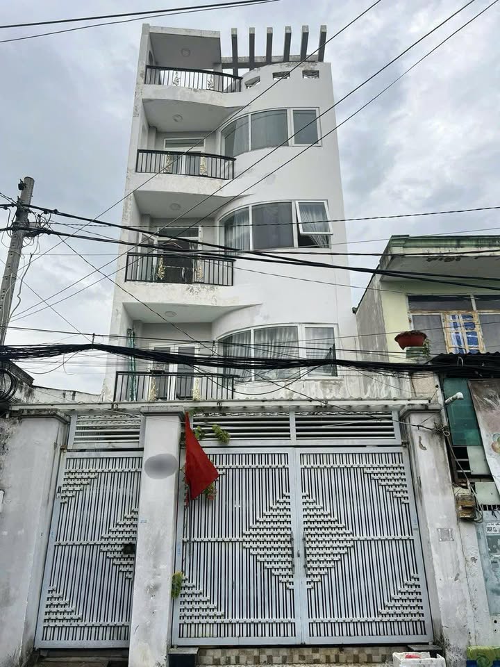 Nhà phố khu Chợ Bình Long, Quận Bình Tân 60m² giá 9 tỷ - Mặt tiền đường Đs BHH,A