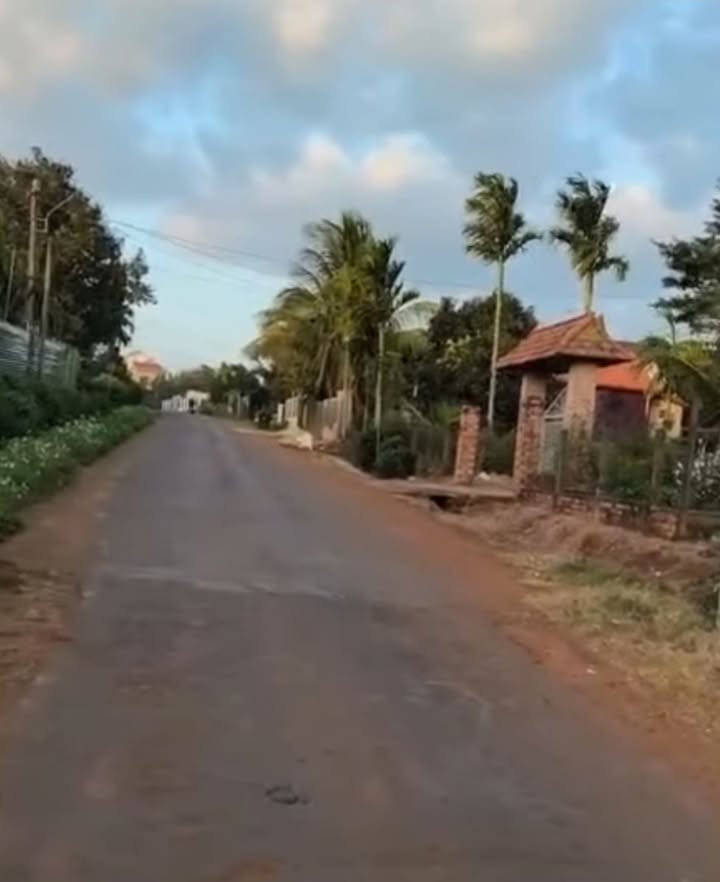 Đất thổ cư Mặt tiền Hàm Nghi Buôn Hồ 225m² giá chỉ 2 tỷ - Cơ hội đầu tư tuyệt vời!