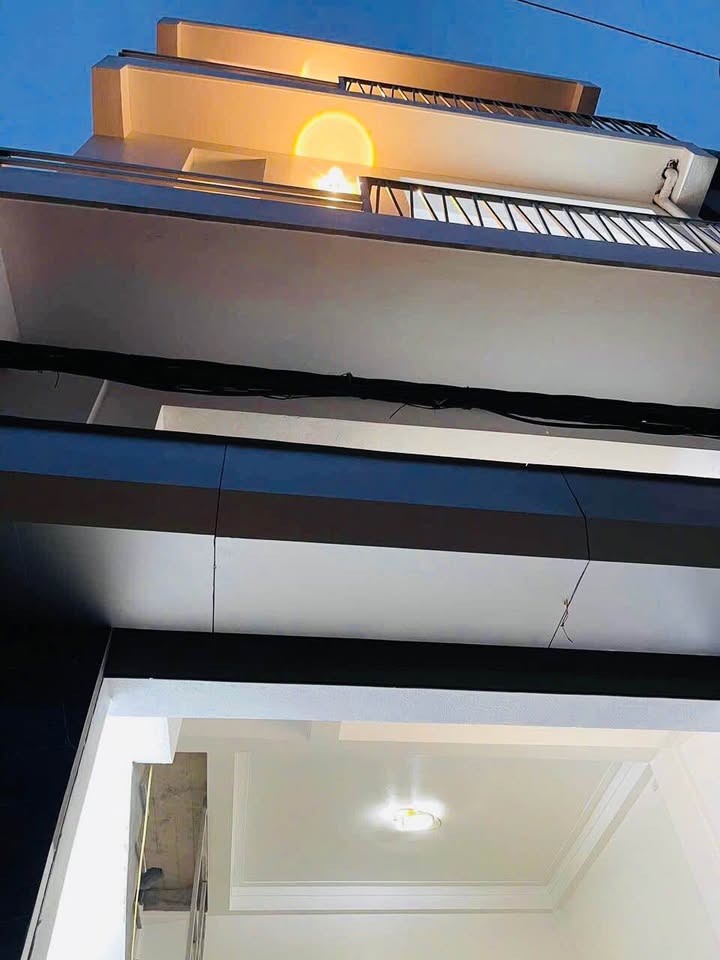 Nhà 3 tầng Phú Khánh 34.5m² giá chỉ 2.x tỷ - Thiết kế hiện đại, sang trọng!