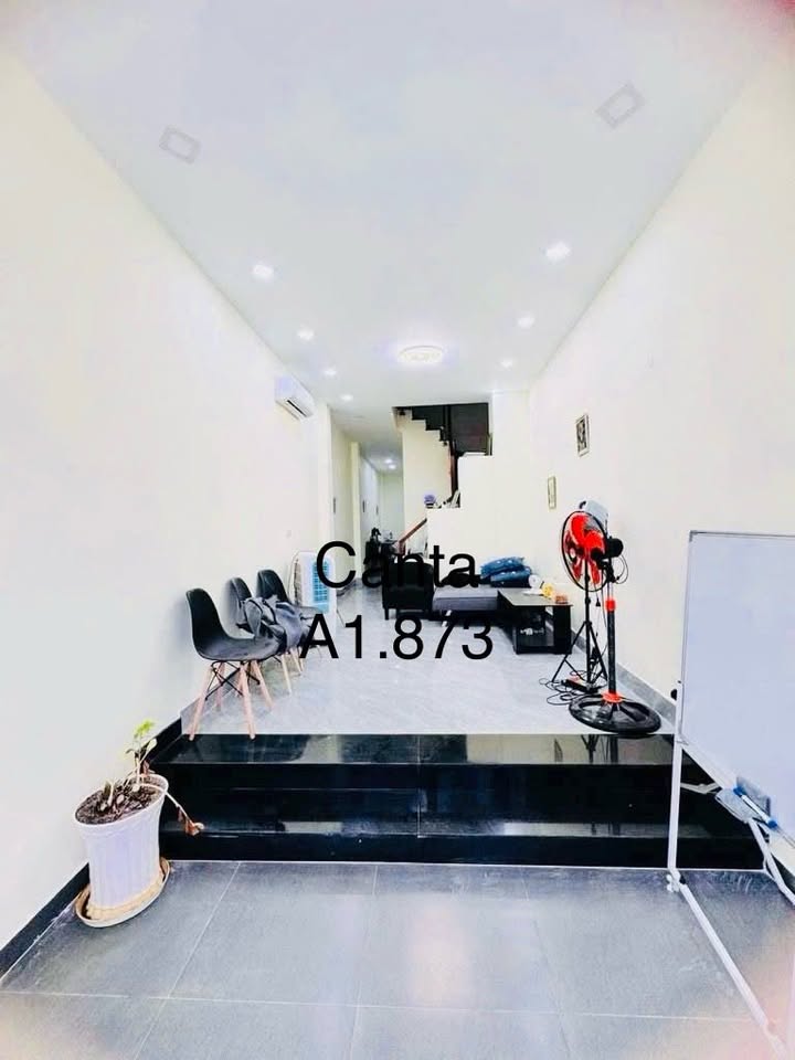 Nhà 4 tầng Dương Bá Trạc, Quận 8, 157m² giá 7.9 tỷ - Sẵn sàng vào ở ngay!