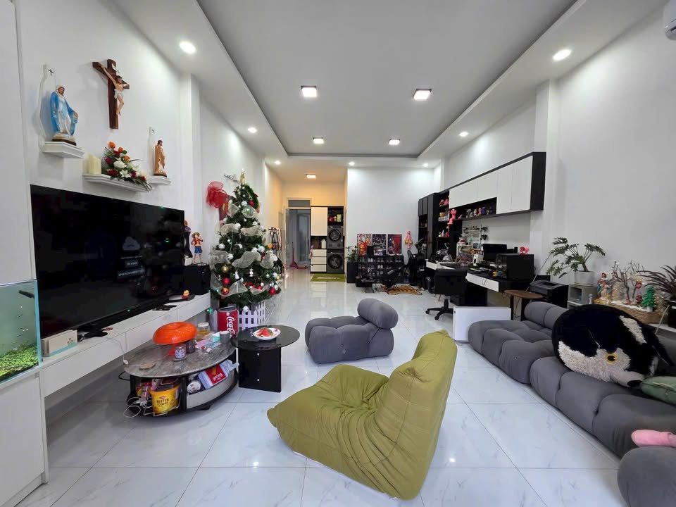 Nhà 3 tầng Y Ngông 91m² giá 17.3 tỷ - Vị trí đắc địa cạnh ECO PALACE!