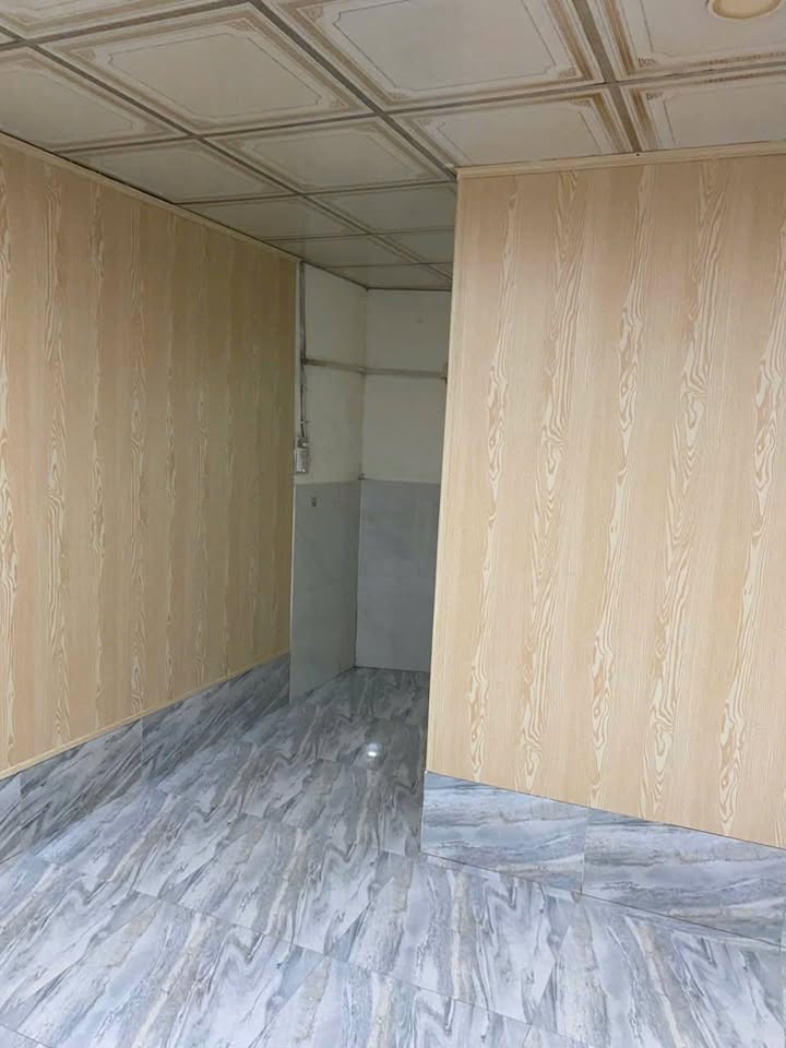 Cho thuê mặt tiền đường Bà Bộ, Quận Ninh Kiều, 35m² chỉ 4 triệu - Kinh doanh thuận lợi!