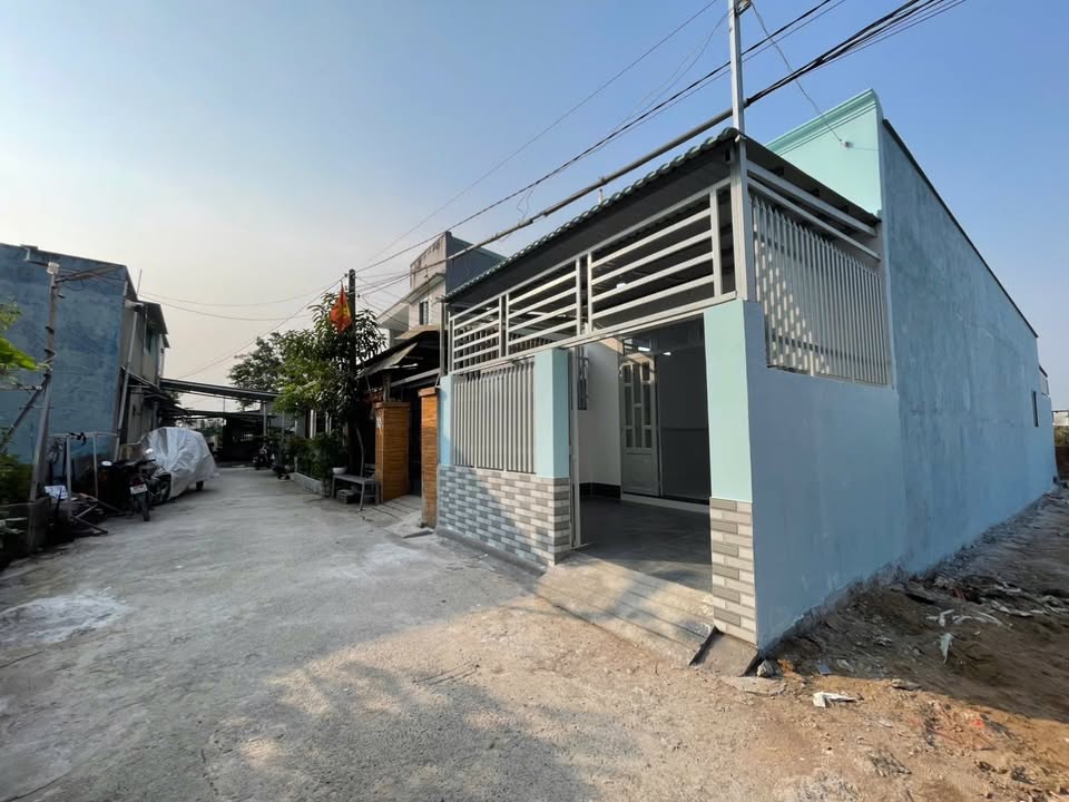 Nhà riêng xã Đại Phước 93m² giá 2.1 tỷ - Sổ hồng chính chủ, ngay trung tâm hành chính!