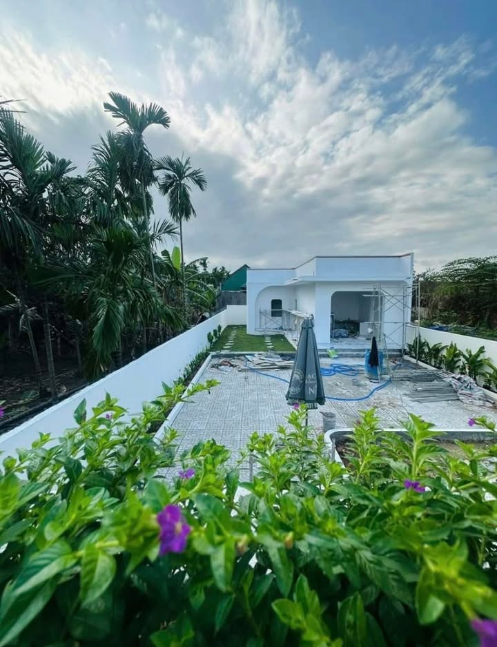 Nhà vườn Hồng Nghĩa Lộ mới, 270m² giá 1.4 tỷ - Chủ đang hoàn thiện