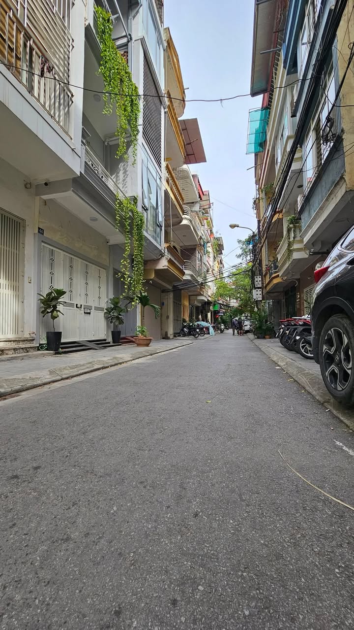 Nhà phân lô Võ Thị Sáu, Quận Hai Bà Trưng 50m² giá 19 tỷ - Vị trí kim cương, kinh doanh đa dạng!