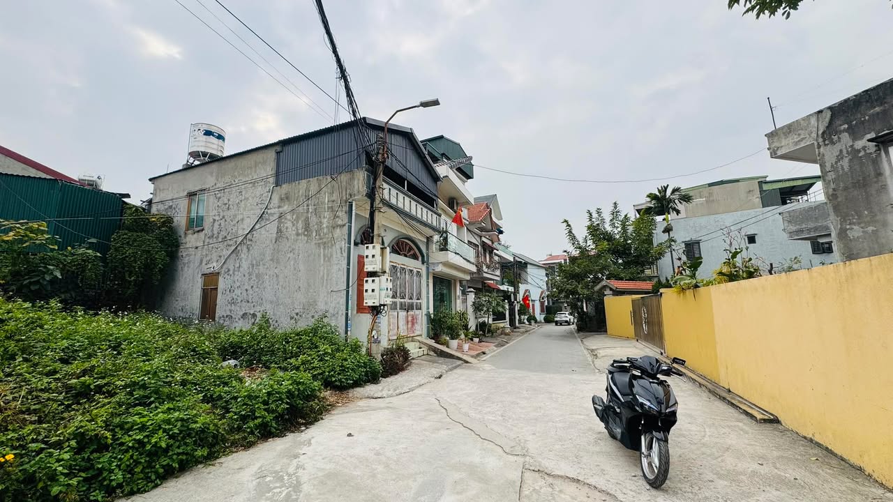 Nhà phố tại Khu 4 Quang Trung 52.5m² giá 1.4 tỷ - Mặt tiền rộng, ô tô vào tận nhà!