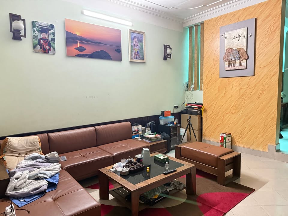 Nhà 2 tầng đường Minh Cầu, Thái Nguyên 98m² giá 5 tỷ - Gần chợ, trường học!