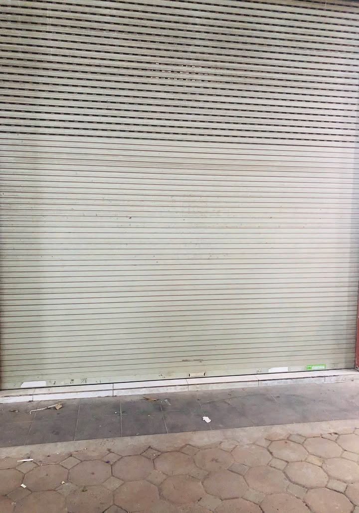 Cho thuê mặt bằng tầng 1 phố Trần Quốc Hoàn Cầu Giấy 63m² - Vị trí sầm uất, thuận lợi kinh doanh!