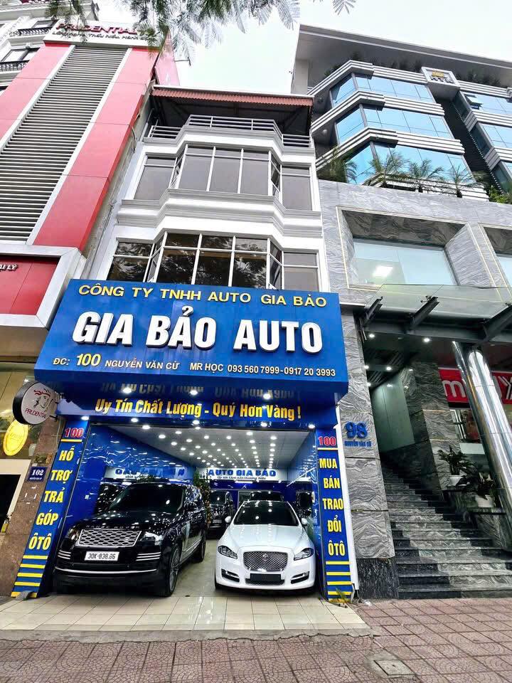 Cho thuê mặt phố Nguyễn Văn Cừ, Long Biên, 196m² - Không gian đẳng cấp, phù hợp kinh doanh!