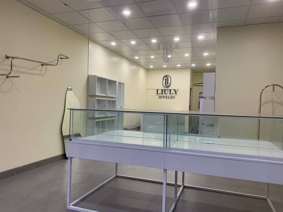 Cho thuê mặt bằng tầng 1 Monbay Hạ Long 70m² - Phù hợp mở văn phòng, spa!