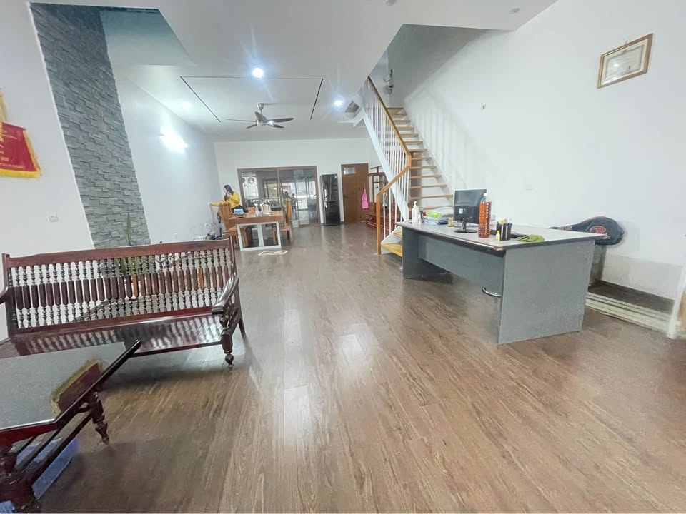 Nhà 3 tầng Phường Chùa Hang 114m² giá 3.59 tỷ - Vị trí cao thoáng không ngập lụt!