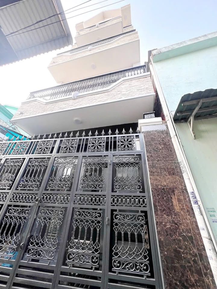 Nhà 4 tầng gần TTTM Parc Mall Quận 8, 47m² - Nhà mới, xây dựng kiên cố!