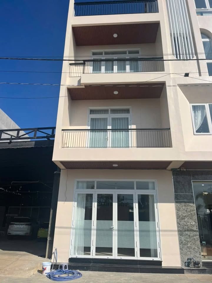 Nhà mặt tiền Trần Phú Bảo Lộc 95m² giá 5 tỷ - Đầu tư sinh lời ngay!