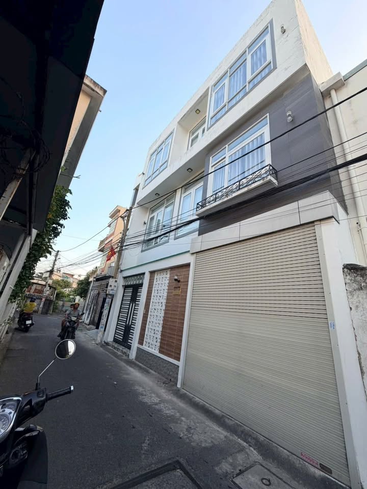 Nhà hẻm xe hơi 7 chỗ Phạm Hồng Thái 47m² giá 5.7 tỷ - Không gian sống lý tưởng!