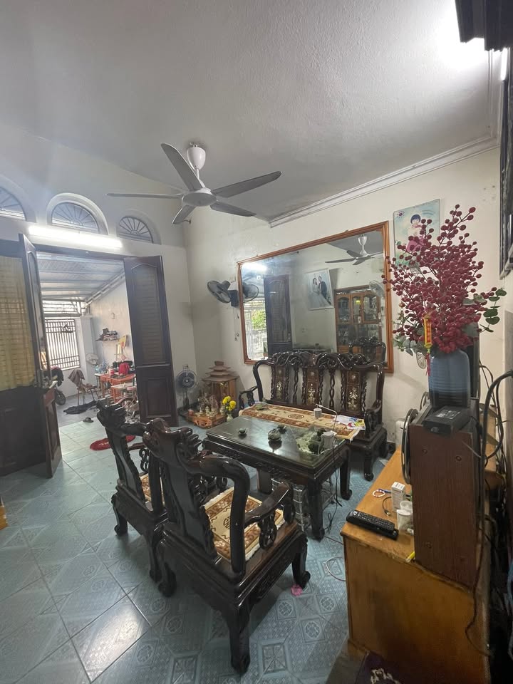 Nhà 2 tầng Phường Ngọc Trạo, Thị xã Bỉm Sơn 77m² - Đẹp như mơ, vào ở ngay!