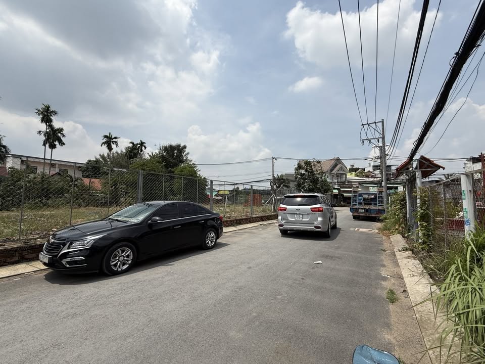 Nhà riêng 100m² tại Thủ Đức giá 6 tỷ - Đường xe tải tránh, sổ hồng riêng!