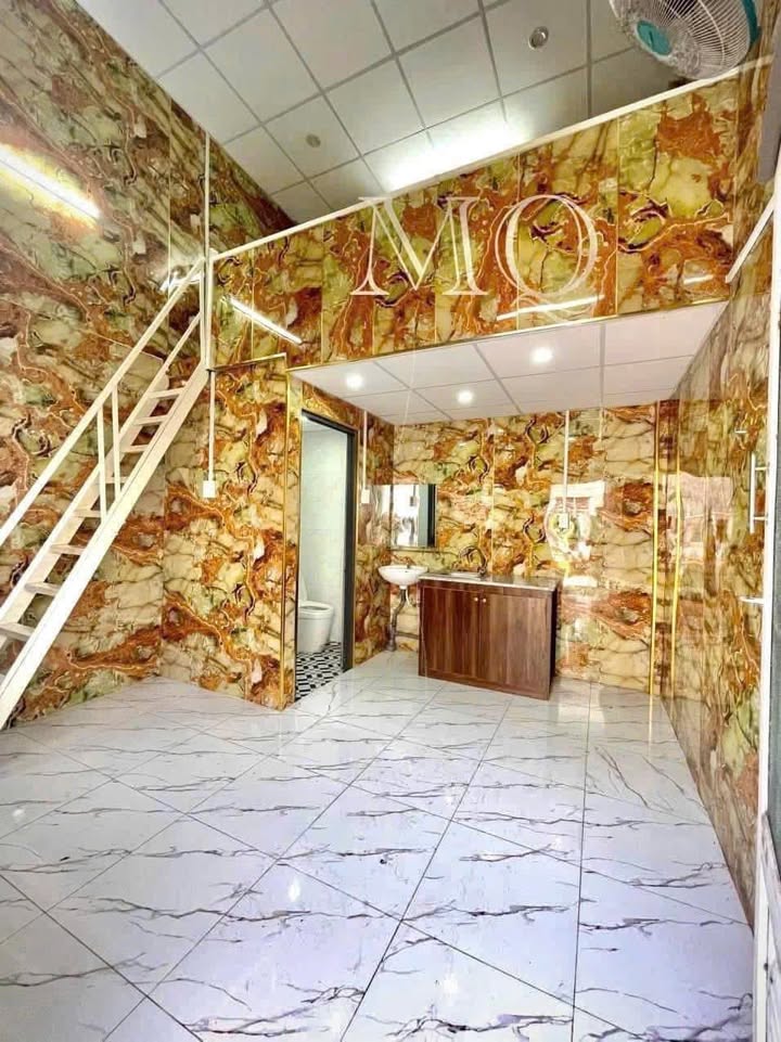 Phòng trọ cho thuê tại hẻm 388 Nguyễn Văn Cừ, 25m² chỉ 2,5 triệu - Phù hợp kinh doanh nhỏ!