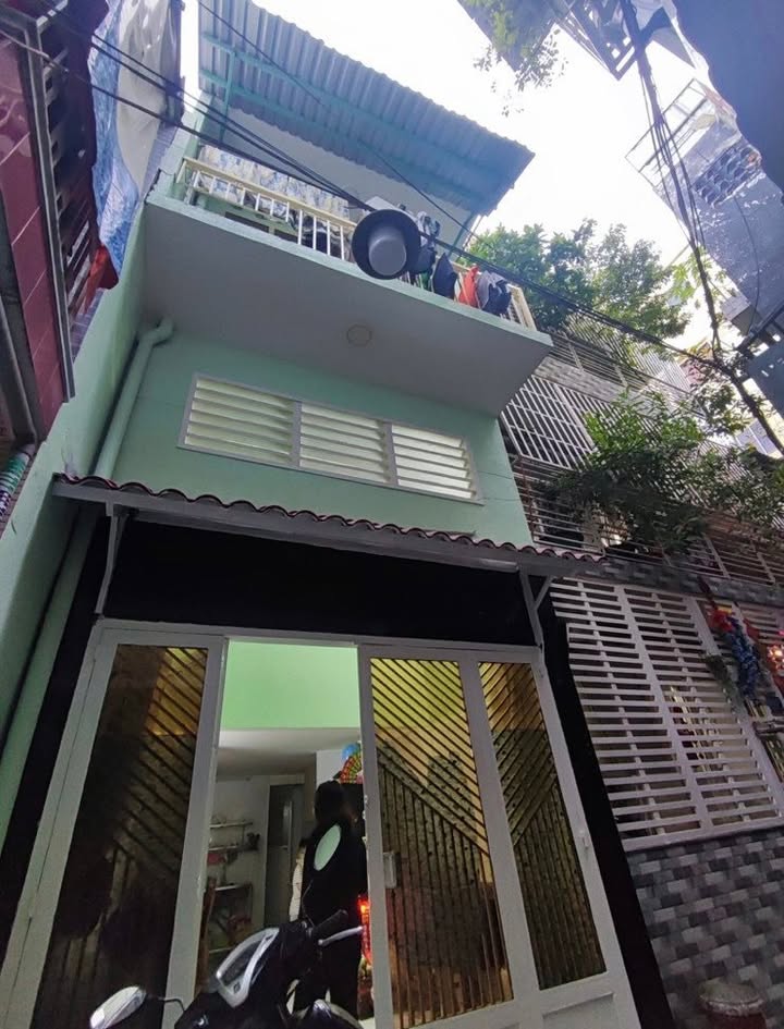 Nhà bán tại Sư Vạn Hạnh, Q10 - Diện tích 27m², giá 4.9 tỷ - Sổ hồng chính chủ!