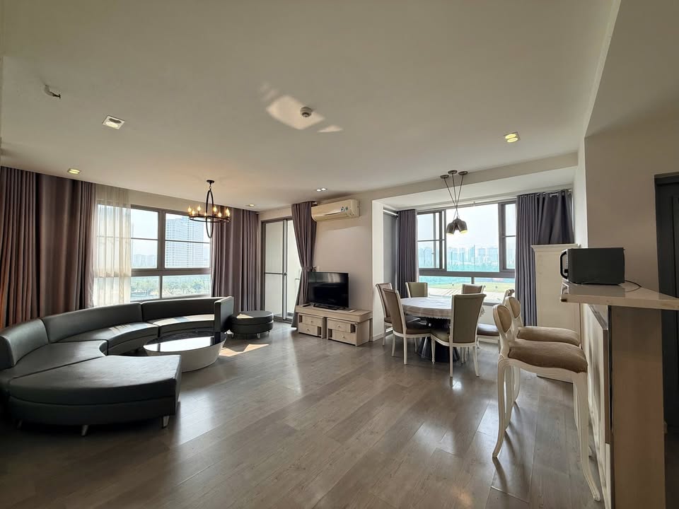 Căn hộ Green Valley Quận 7 123m² giá 26 triệu - View thoáng mát, nội thất đầy đủ!