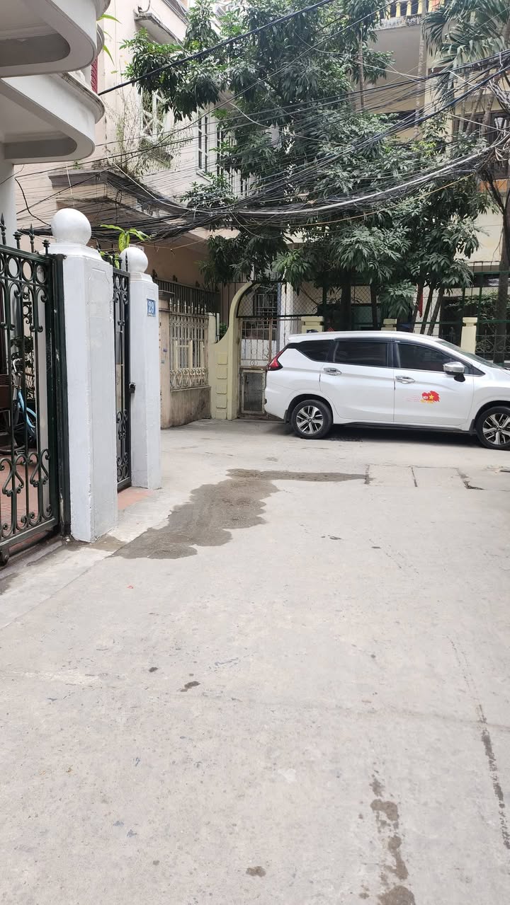 Nhà phố Vĩnh Phúc, Quận Ba Đình 65m² giá 18.2 tỷ - Ô tô vào tận nhà!