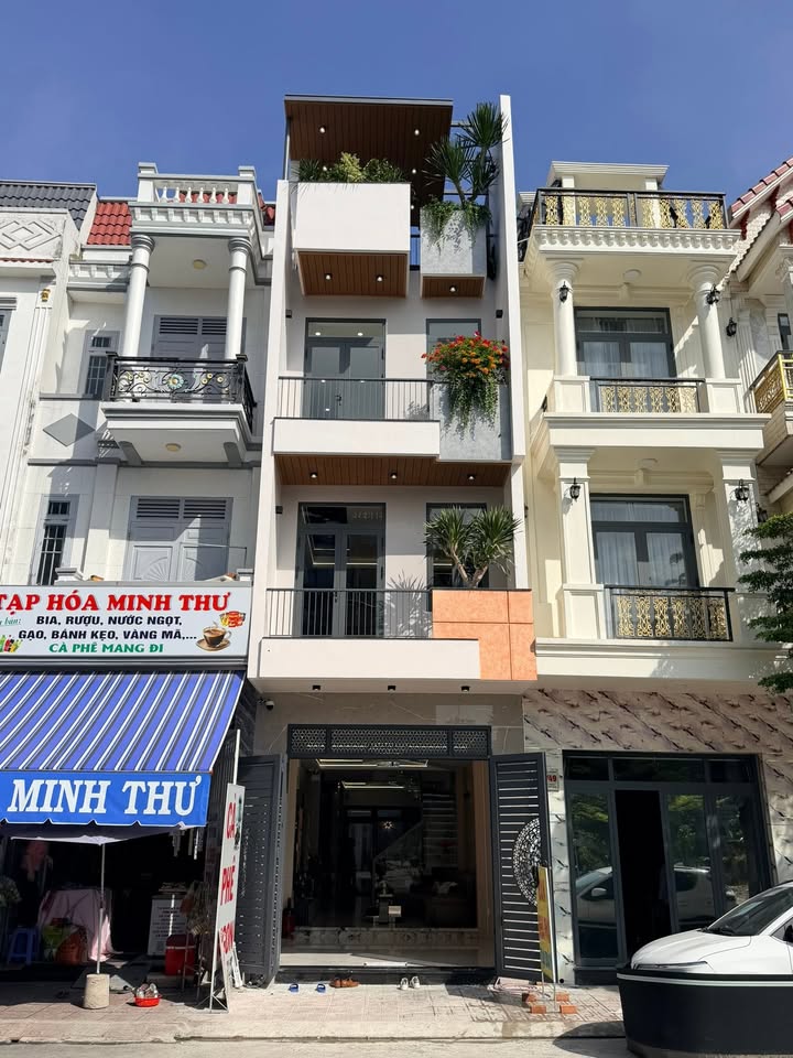 Nhà phố 77.8m² tại Phường An Phú, Bình Dương - Giá chỉ 6.5 tỷ, vào ở ngay!