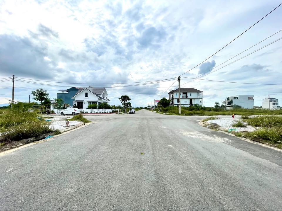 Đất nền KQH Hói Sen Thủy Dương 174m² giá 6.49 tỷ - Tiềm năng phát triển mạnh mẽ!