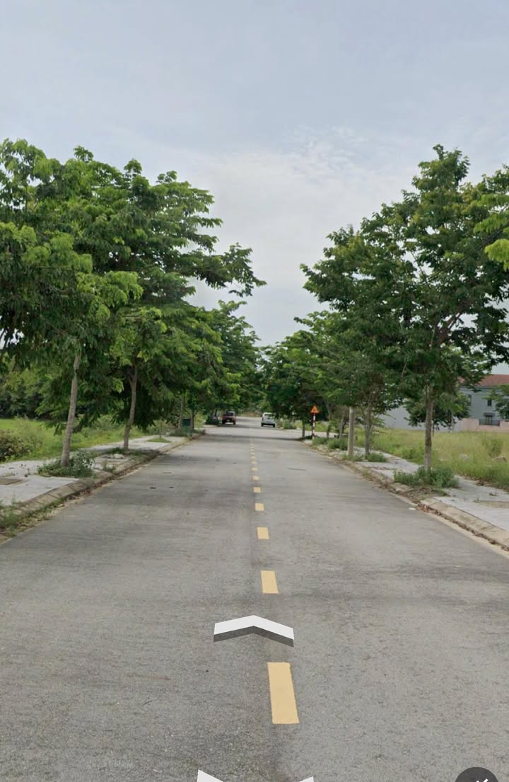 Đất nền Thủy Vân 302m² giá 5.8 tỷ - Mặt tiền đường nhựa 16.5m, vị trí đắc địa!