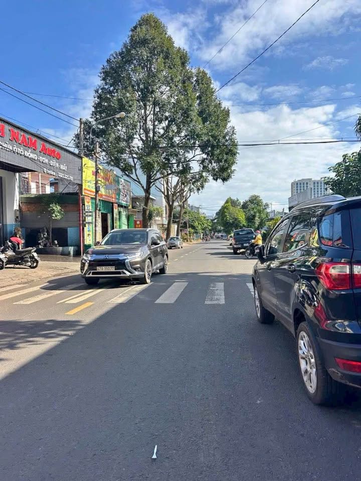 FrontHouse kinh doanh mặt tiền đường Chu Văn An - 97m² giá 16.68 tỷ - Cơ hội đầu tư hiếm có!