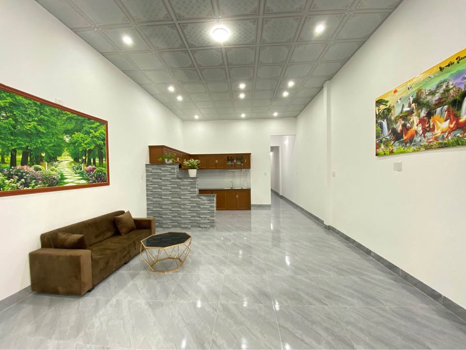 Nhà cấp 4 mới xây tại Phường Trương Quang Trọng 135m² giá 1.15 tỷ - Thiết kế hiện đại, sẵn sàng ở ngay!