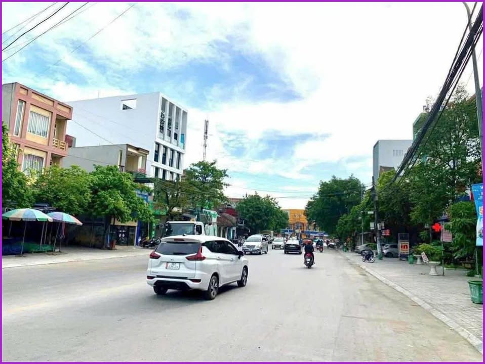 Nhà phố 102m² Phường Hạc Thành - Giá chỉ 7 tỷ, vị trí đắc địa sát đường Bà Triệu!