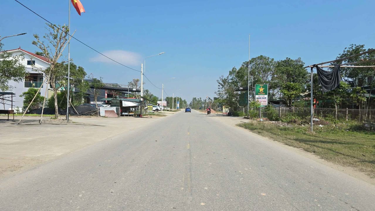 Nhà Liền kề mặt đường TL17 Thạch Hà 110m² giá 3.5 tỷ - Kinh doanh thuận lợi!