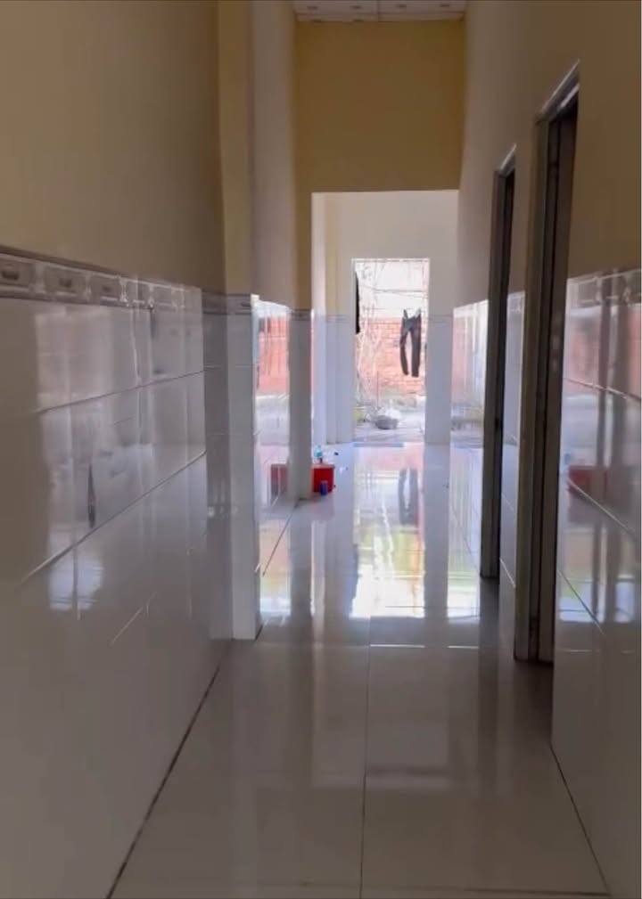 Bán nhà mặt tiền Tỉnh Lộ 15, Củ Chi 145m² giá 2.8 tỷ - Vị trí đắc địa, kinh doanh thuận lợi!