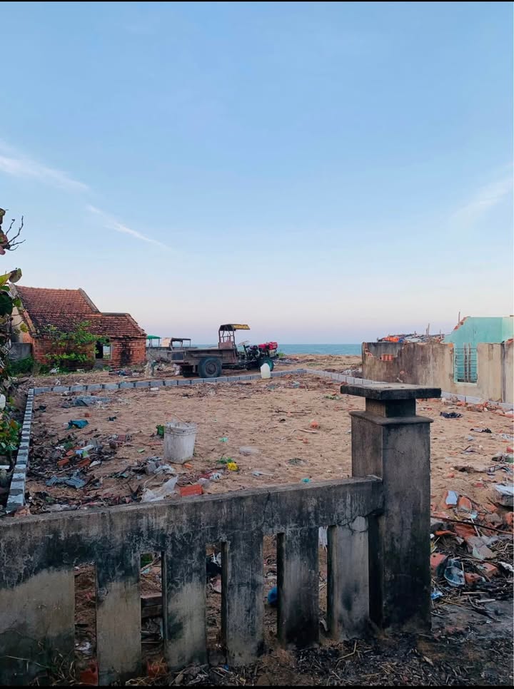 Đất ven biển Lò 3, Đông Hòa 109m² giá 1.45 tỷ - Đầu tư sinh lời ngay!