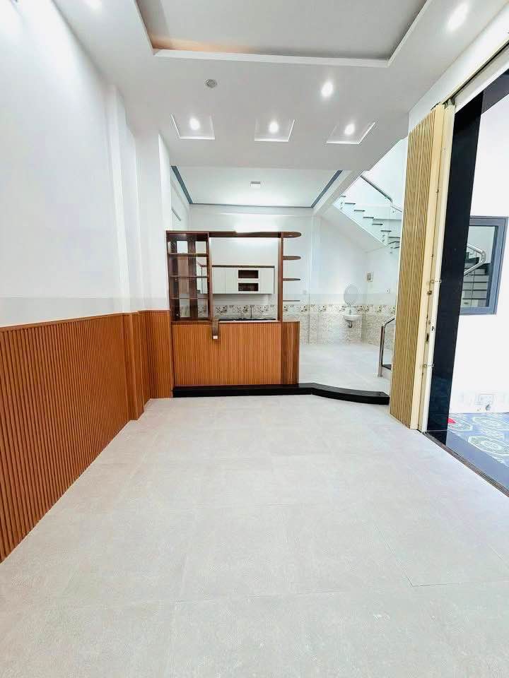 Nhà 3 tầng hẻm 413 Nguyễn Thái Học 65m² giá 3.15 tỷ - Dọn vào ở ngay!