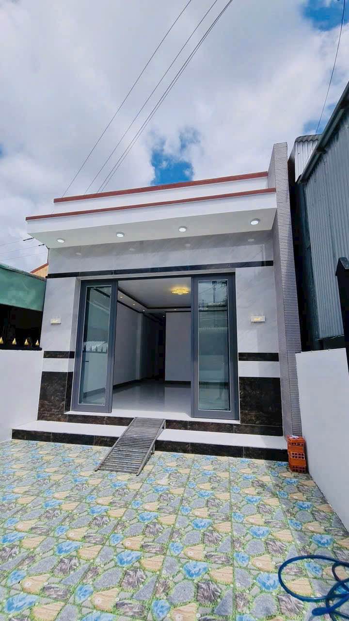 Nhà đẹp đường 30/4, Châu Đốc 75m² giá 1.9 tỷ - Đầu tư sinh lời lý tưởng!