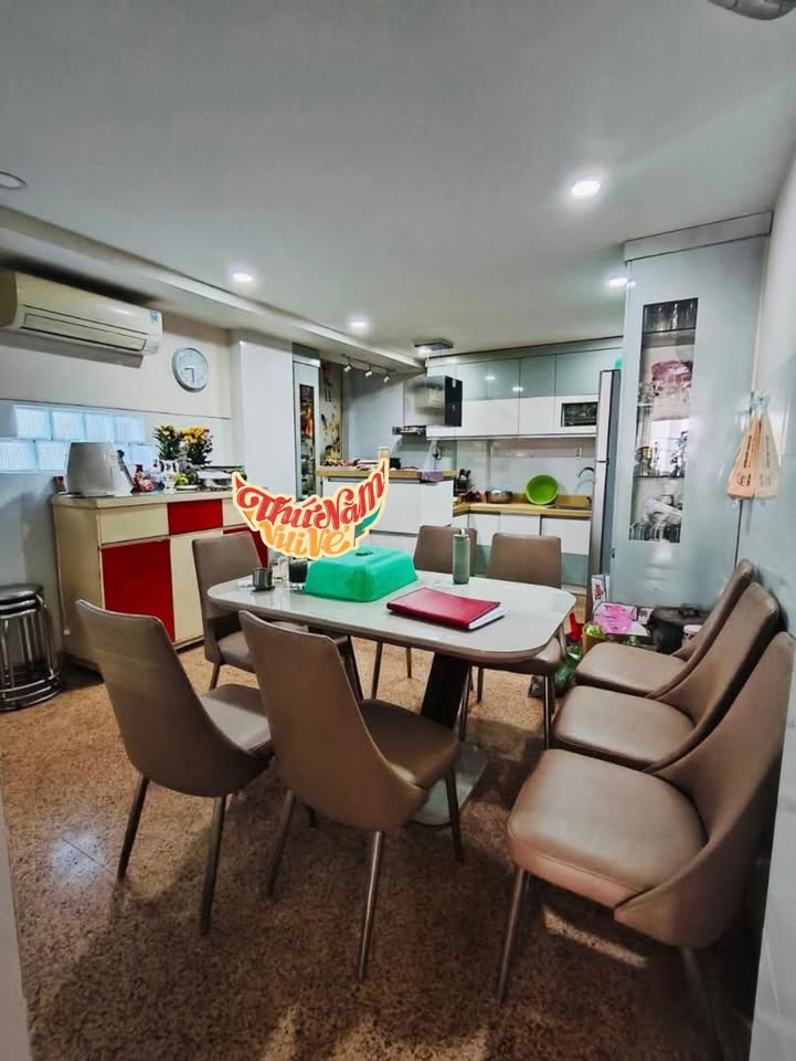 Nhà 4 Tầng Hẻm Xe Hơi Lữ Gia 40m² giá 7.x tỷ - Thiết kế hiện đại, vị trí đắc địa!