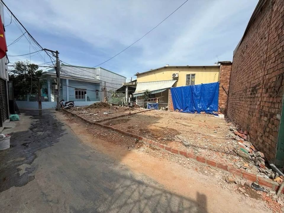 Nhà góc 2 mặt kiệt ô tô Nguyễn Văn Huề 53m² giá 3 tỷ - Vị trí đắc địa!