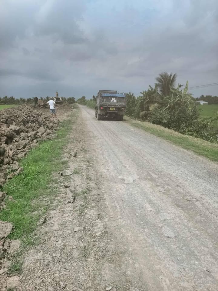 Đất lúa 1000m² tại xã Trung An, Vũng Liêm, Vĩnh Long - Giá chỉ 650 triệu thương lượng ngay!