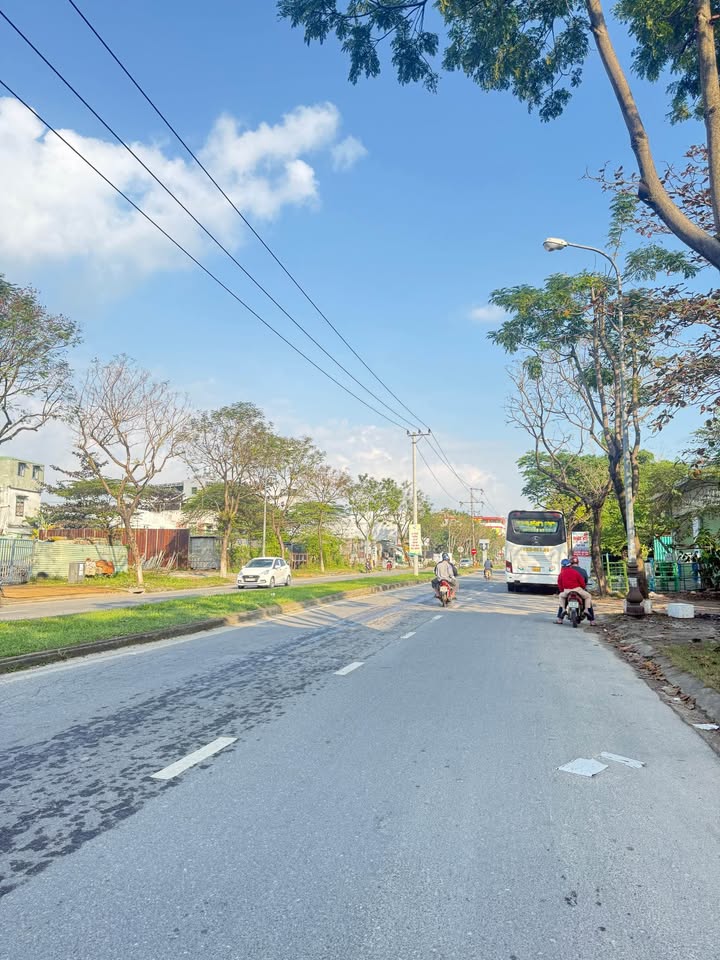 Đất mặt tiền Đinh Liệt, Quận Cẩm Lệ, 130m² giá 60 tỷ - Sổ đỏ chính chủ!