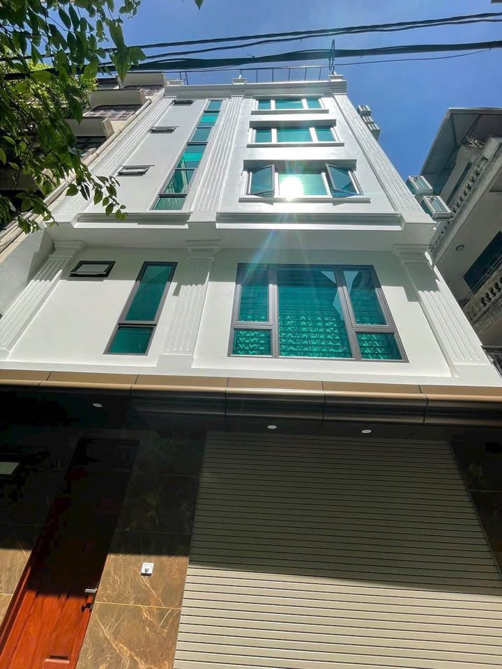 Bán gấp FrontHouse 5 tầng mặt phố Phan Đình Phùng 145m² giá 11.99 tỷ - Vị trí đắc địa cho kinh doanh!