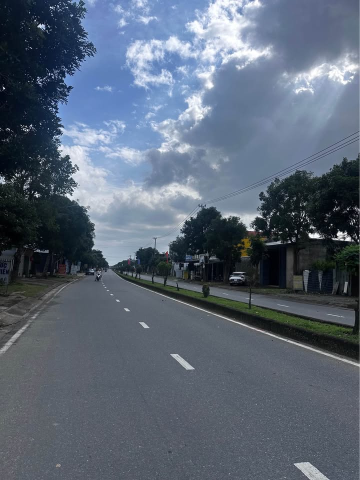 Đất nền đường 33, Điện Thắng Trung 300m² giá 6.45 tỷ - Cơ hội đầu tư hấp dẫn!