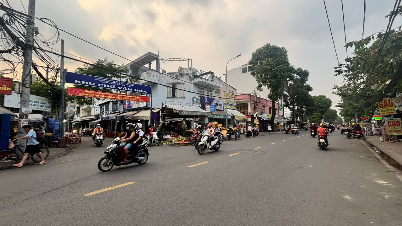 Nhà mặt tiền kinh doanh Bình Thạnh 105m² giá 15.99 tỷ - Cơ hội đầu tư tuyệt vời!